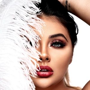 Meet your Posher, Susu